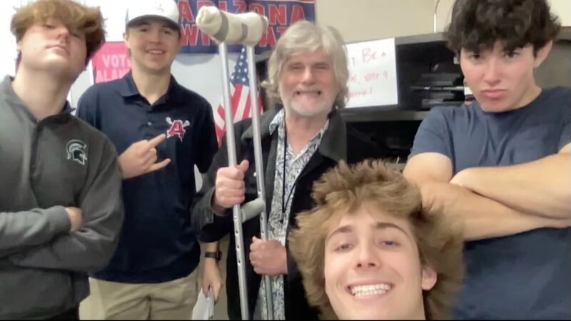 alunos, vaquinha, arcadia, phoenix, clayton, professor, cirurgia